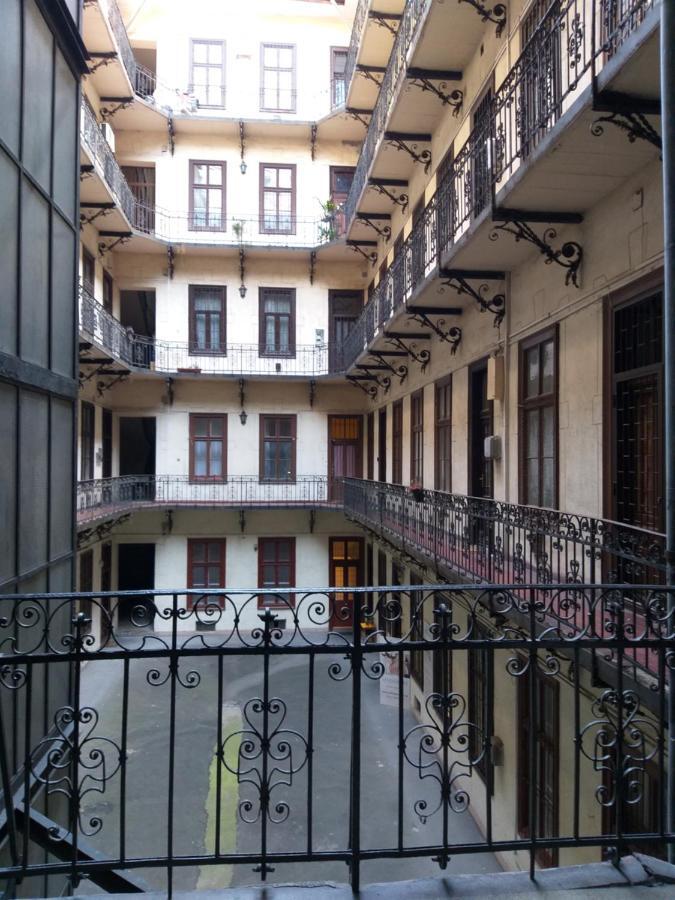 Tempo Courtyard Apartman Budapest Exterior photo